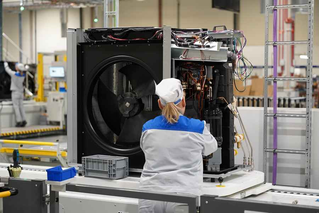 Interior View Daikin Manufacturing Poland (2).jpg